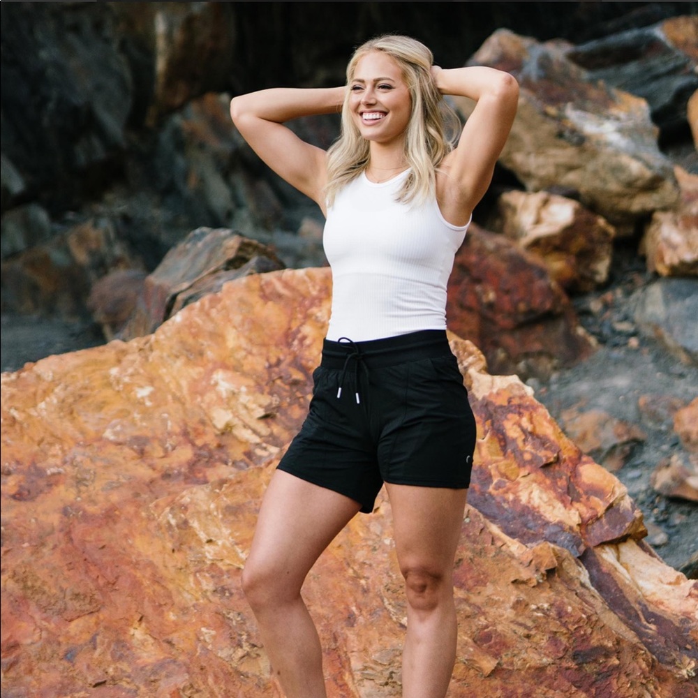 NWT Zyia Canyon Shorts